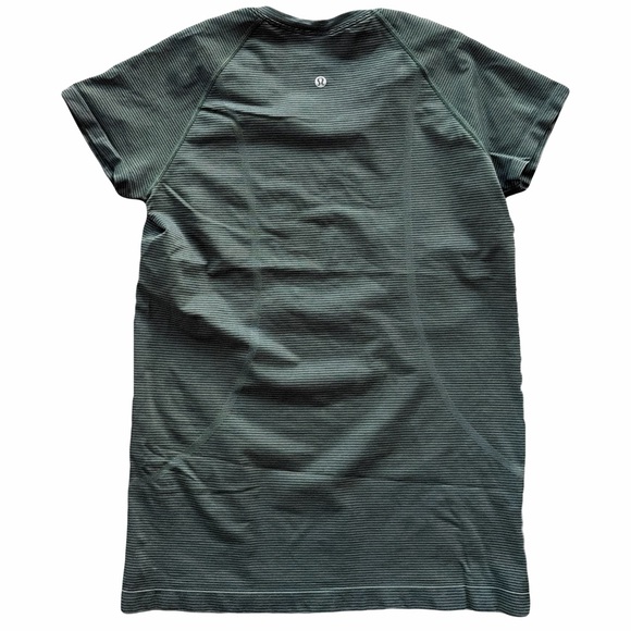 Lululemon 🍋 Swiftly Tech Short Sleeve Shirt 2.0 *Hip Length - Picture 3 of 4